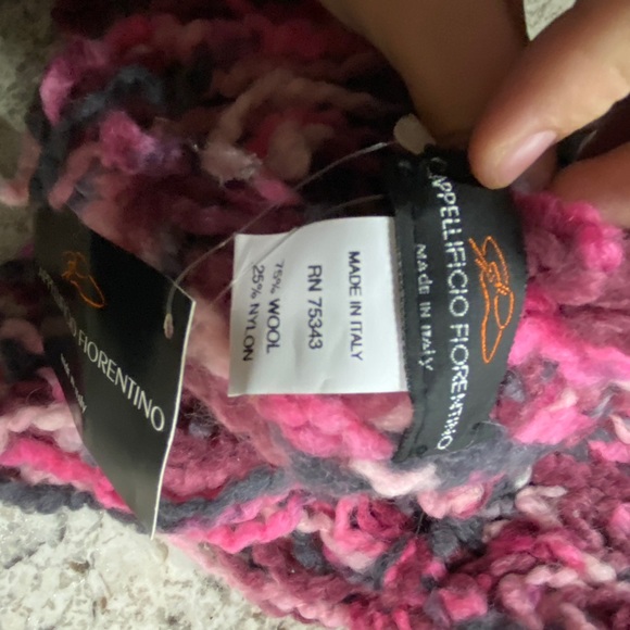 Made in Italy Wool Blend purple Scarf - Picture 4 of 8